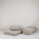Bundle méditation beige en kapok naturel avec zafu traditionnel, zabuton 70x90 cm, bolster rectangulaire et eye pillow lavande
